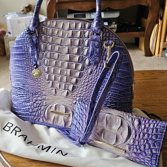 Brahmin Handbad with wallet - Picture 7 of 10